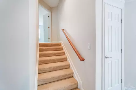 Entry Way - 7630 Keller Rd, Cincinnati, OH 45243 photo 5 of 6