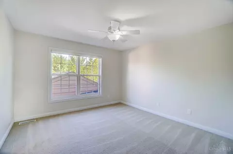 Bedroom - 7630 Keller Rd, Cincinnati, OH 45243 photo 6 of 9