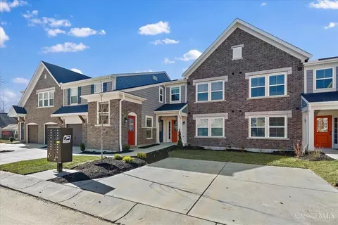 675 Tradition Rdg, Cincinnati, OH 45245
