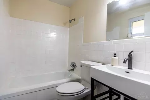 8442 Gamma Ct, Cincinnati, OH 45231 photo 9