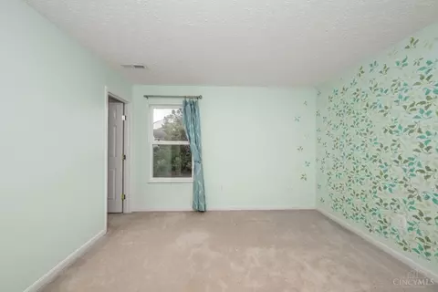 Bedroom - 967 Oak Forest Dr, Morrow, OH 45152 photo 1 of 7