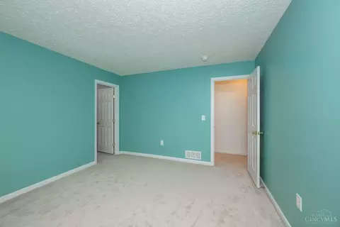 Bedroom - 967 Oak Forest Dr, Morrow, OH 45152 photo 5 of 7