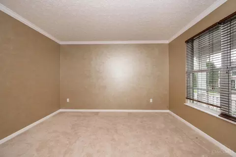 Living - 967 Oak Forest Dr, Morrow, OH 45152 photo 3 of 8