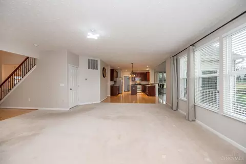 Living - 967 Oak Forest Dr, Morrow, OH 45152 photo 6 of 8