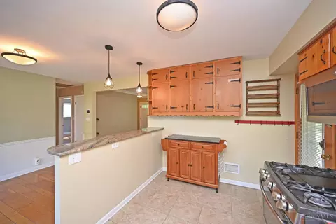 Kitchen - 1702 Tiffany Ln, Cincinnati, OH 45230 photo 5 of 8