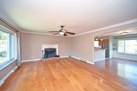 Living - 1702 Tiffany Ln, Cincinnati, OH 45230 photo 1 of 9