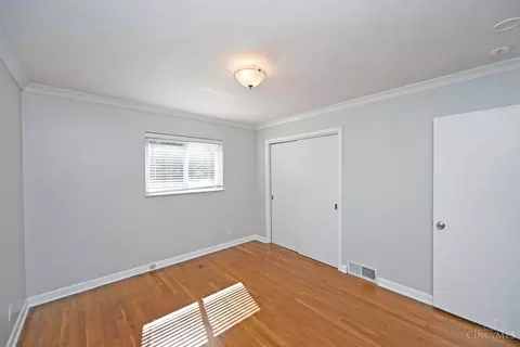 Bedroom - 1702 Tiffany Ln, Cincinnati, OH 45230 photo 6 of 7