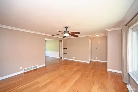 Living - 1702 Tiffany Ln, Cincinnati, OH 45230 photo 9 of 9