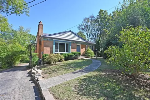 1702 Tiffany Ln, Cincinnati, OH 45230