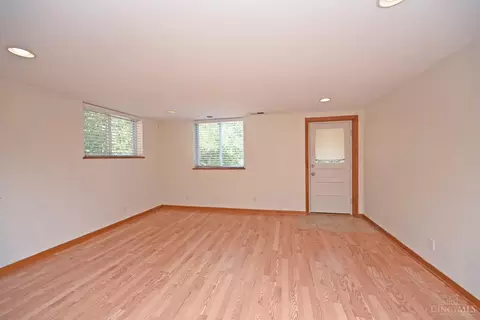 Living - 1702 Tiffany Ln, Cincinnati, OH 45230 photo 3 of 9