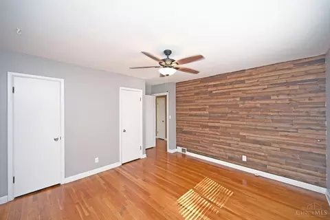 Bedroom - 1702 Tiffany Ln, Cincinnati, OH 45230 photo 2 of 7