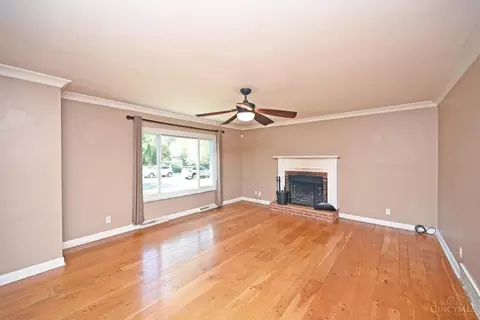 Living - 1702 Tiffany Ln, Cincinnati, OH 45230 photo 2 of 9