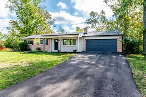 5482 Garrett Dr, Milford, OH 45150