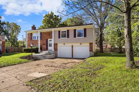 1435 Kelvin Ct, Forest Park, OH 45240