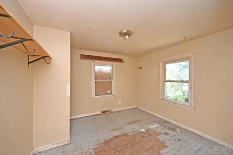 Bedroom - 114 Ridgeway Rd, Cincinnati, OH 45216 photo 3 of 7