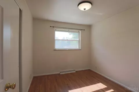Bedroom - 1008 Pelican Dr, Cincinnati, OH 45231 photo 1 of 3