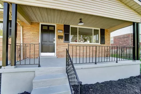 Exterior - 1237 Oak Knoll Dr, Cincinnati, OH 45224 photo 4 of 19