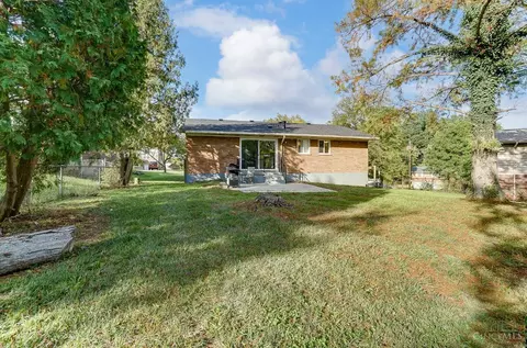 Exterior - 1237 Oak Knoll Dr, Cincinnati, OH 45224 photo 11 of 19