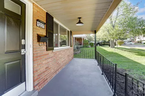 Exterior - 1237 Oak Knoll Dr, Cincinnati, OH 45224 photo 5 of 19