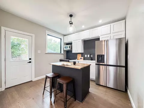 Kitchen - 3907 Watterson Rd, Fairfax, OH 45227 photo 2 of 3