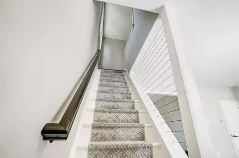 Entry Way - 3907 Watterson Rd, Fairfax, OH 45227 photo 1 of 8