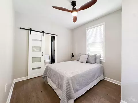 Bedroom - 3907 Watterson Rd, Fairfax, OH 45227 photo 2 of 8