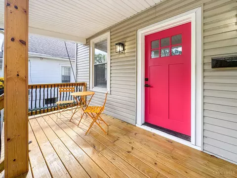 Exterior - 3907 Watterson Rd, Fairfax, OH 45227 photo 5 of 12