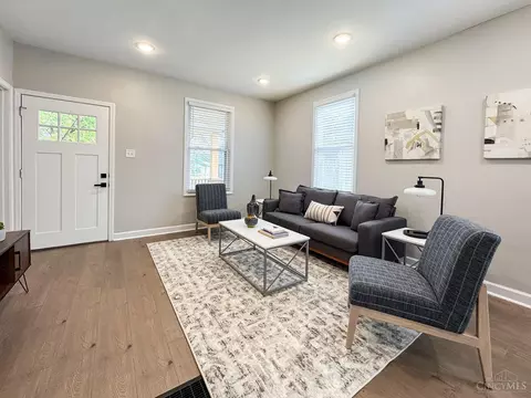 Living - 3907 Watterson Rd, Fairfax, OH 45227 photo 3 of 3