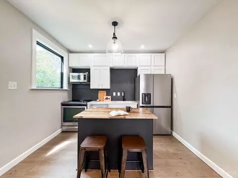 Kitchen - 3907 Watterson Rd, Fairfax, OH 45227 photo 1 of 3