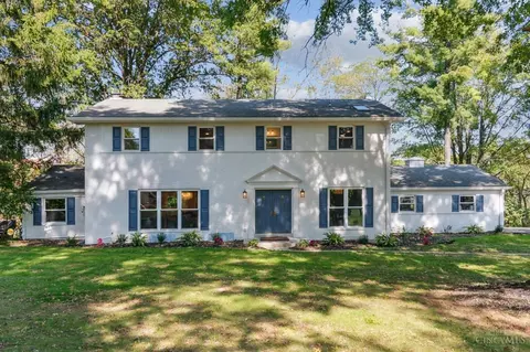 9121 Hoffman Farm Ln, Cincinnati, OH 45242