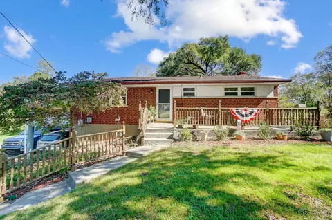 5296 Belclare Rd, Cincinnati, OH 45247