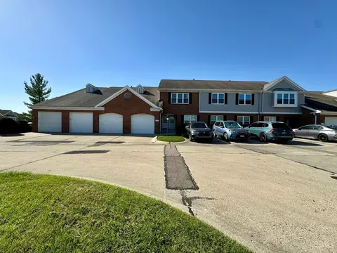 6197 Eagles Lake Ct, Cincinnati, OH 45248
