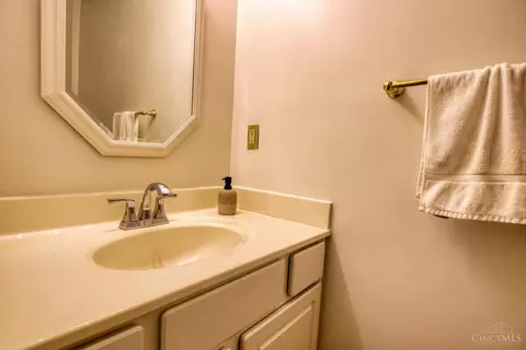 Bath - 8345 Timber Ln, Mason, OH 45040 photo 1 of 3
