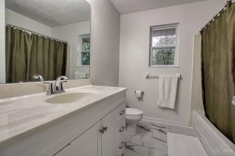 Bath - 8345 Timber Ln, Mason, OH 45040 photo 3 of 3