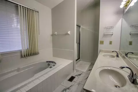 Bath - 8345 Timber Ln, Mason, OH 45040 photo 2 of 3