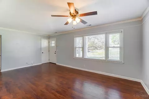9682 Northfield Ln, Cincinnati, OH 45231 photo 4