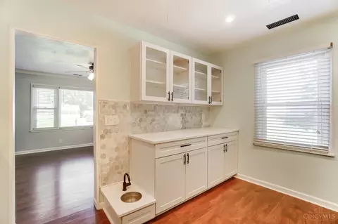 9682 Northfield Ln, Cincinnati, OH 45231 photo 12