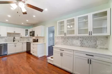 9682 Northfield Ln, Cincinnati, OH 45231 photo 6