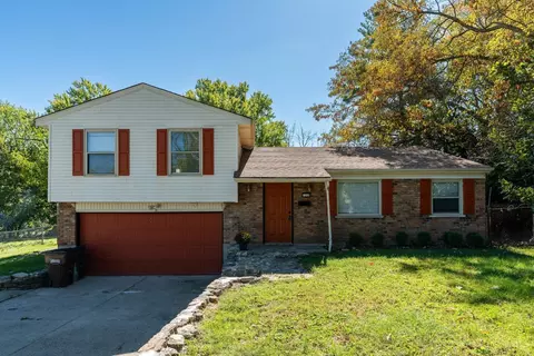 1249 Beechpoint Dr, Cincinnati, OH 45231