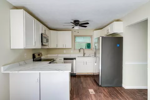 1249 Beechpoint Dr, Cincinnati, OH 45231 photo 9