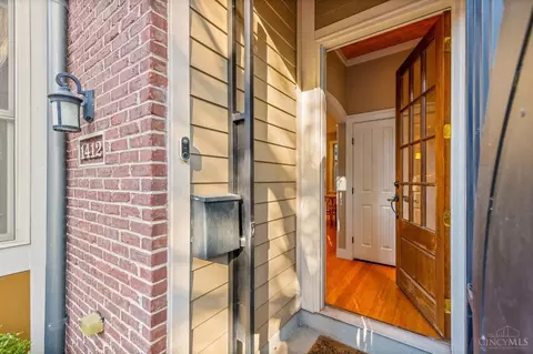 Entry Way - 1412 Pleasant St, Cincinnati, OH 45202 photo 1 of 11