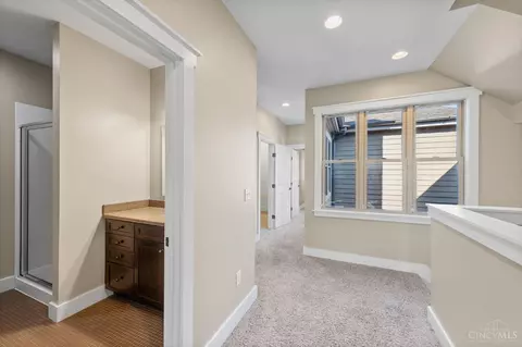 Entry Way - 1412 Pleasant St, Cincinnati, OH 45202 photo 7 of 11