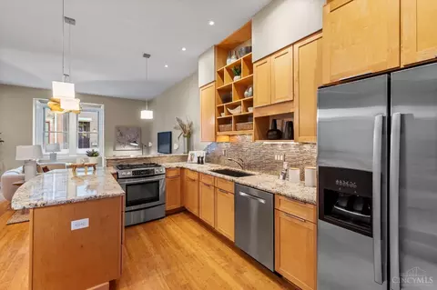 Kitchen - 1412 Pleasant St, Cincinnati, OH 45202 photo 6 of 6