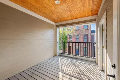 Exterior - 1412 Pleasant St, Cincinnati, OH 45202 photo 7 of 8