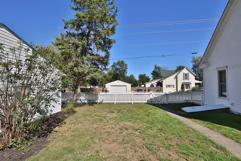 Exterior - 515 Center St, Blanchester, OH 45107 photo 6 of 7