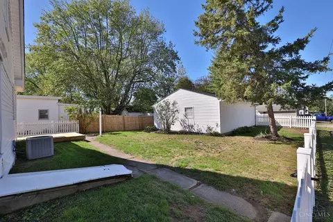 Exterior - 515 Center St, Blanchester, OH 45107 photo 4 of 7