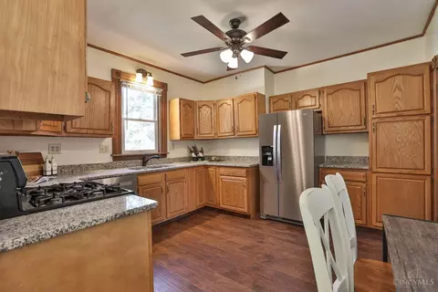 Kitchen - 515 Center St, Blanchester, OH 45107 photo 3 of 4