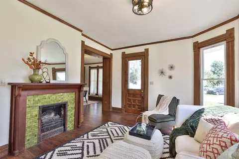 Living - 515 Center St, Blanchester, OH 45107 photo 2 of 4
