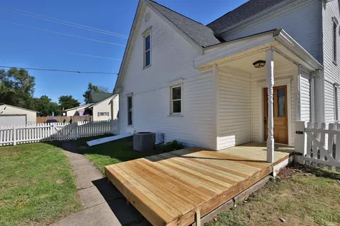 Exterior - 515 Center St, Blanchester, OH 45107 photo 3 of 7
