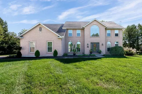 6383 Fox Lake Ct, Hamilton, OH 45011